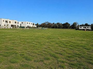Terreno · 842m² · Terreno Lote en Venta en El Tilbury, Pilara, Pilar