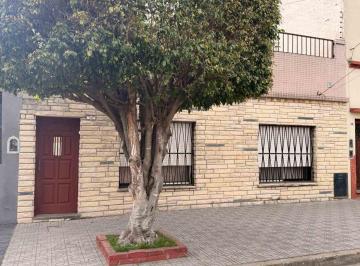 Casa · 116m² · 6 Ambientes · Casa Multifamiliar en Venta, Florida Apto Credito