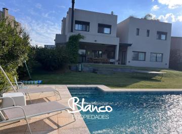 Casa · 190m² · 4 Ambientes · 2 Cocheras · Casa en Alq. Temporario en San Matias, Escobar, G. B. a. Zona Norte