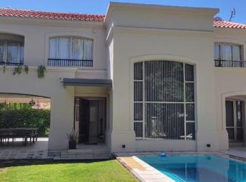 Casa · 250m² · 6 Ambientes · 2 Cocheras · Casa en Venta Los Solares de Gabrielli, Luján
