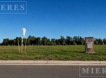 Terreno · 600m² · Lote de 600 M¨ en Venta en La Estela, Pilar