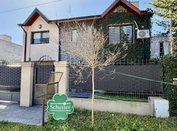 Casa · 160m² · 4 Ambientes · 2 Cocheras · Venta Casa Barrio 5ta Av 4dorm Playroom 335 m²