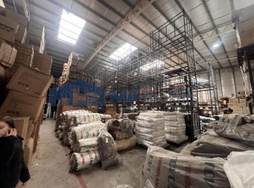 Bodega-Galpón · 2180m² · Galpón Comercial/industrial con Oficinas en Alquiler
