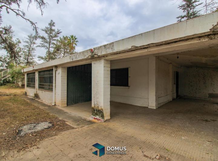 Casa · 230m² · 3 Dormitorios · 2 Cocheras