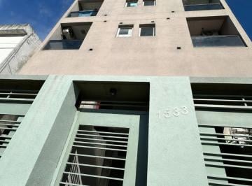 Departamento de 3 ambientes, Berazategui · Departamento con 2 Dorm. - Venta Berazategui