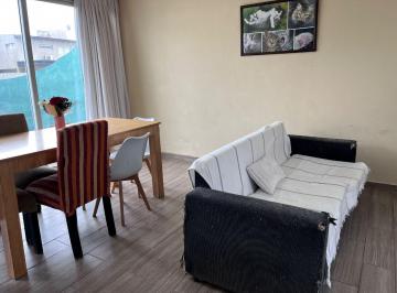 Casa · 91m² · 4 Ambientes · 2 Cocheras · Casa en Venta en Villa Elisa