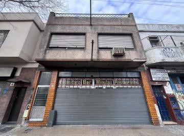 Local comercial · 247m² · Local con Vivienda en Venta en Lanus Oeste