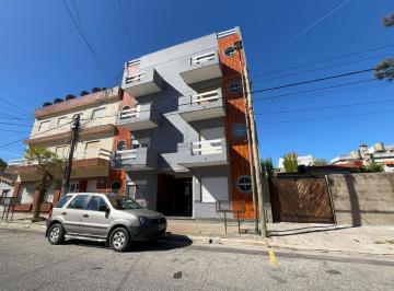 Departamento de 2 ambientes, Santa Teresita · Departamento con Balcon Al Frente 2° Piso