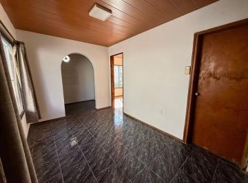 Casa · 40m² · 3 Ambientes · 1 Cochera · Venta Casa PH Al Fondo 2 Dorm. en Belvedere