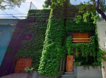 Casa · 216m² · 7 Ambientes · 1 Cochera · Casa en Belgrano Chico