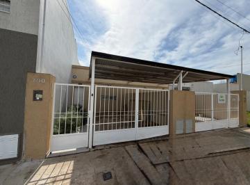 PH · 71m² · 2 Dormitorios · 1 Cochera · Moderno PH en Zona del Profesorado