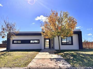 Casa · 173m² · 4 Ambientes · 2 Cocheras · Casa en Venta 4 Ambientes, San Sebastian, Area 1, Pilar