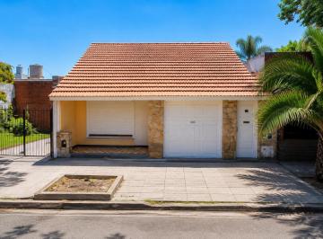 PH · 160m² · 4 Ambientes · 1 Cochera · PH Recilado Apto Credito en La Perla
