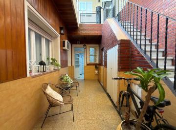 PH · 98m² · 5 Ambientes · PH en Parque Chacabuco