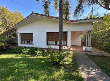 Casa de 4 ambientes, Córdoba · Casa con Amplio Terreno - Argüello