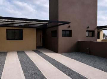 Casa de 5 ambientes, Córdoba · Dúplex en Venta – Barrio Norte, Villa Allende