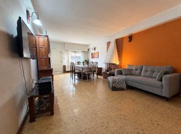 PH · 88m² · 4 Ambientes · PH Al Frente 4 Ambientes, Patio, Parrilla y Lavadero Temperley