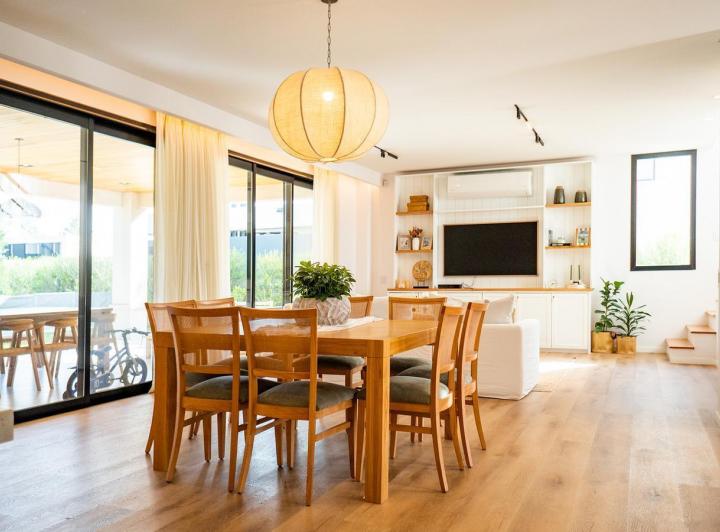 Casa · 202m² · 9 Ambientes · 1 Cochera
