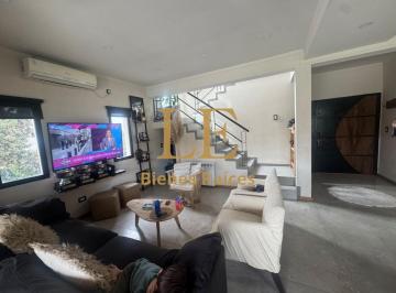 Casa · 198m² · 4 Ambientes · 3 Cocheras · Venta Casa Alvear de Benavidez
