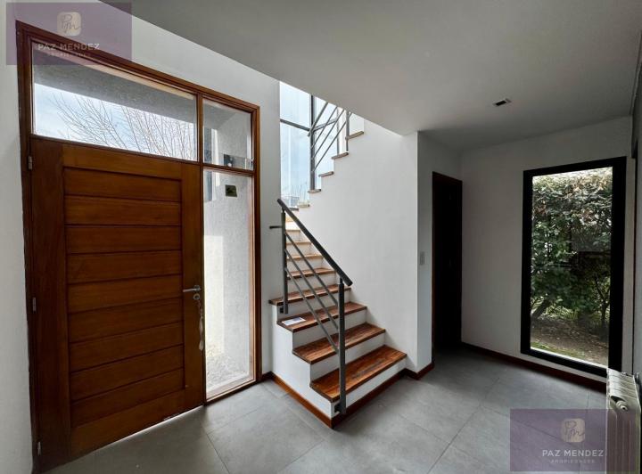 Casa · 200m² · 5 Ambientes