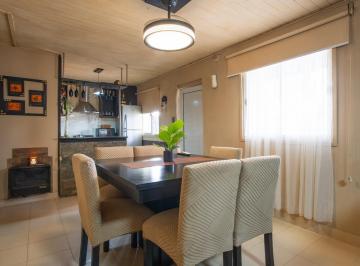 Casa · 150m² · 3 Ambientes · 1 Cochera · Venta/permuta: Casa de 1 Dormitorio con Quincho y Pileta. Cañada de Gómez.