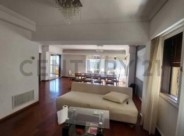 Departamento · 200m² · 5 Ambientes · 2 Cocheras · Alquiler Departamento - Piso 5 Ambientes C/ Cochera y Piscina - Olivos