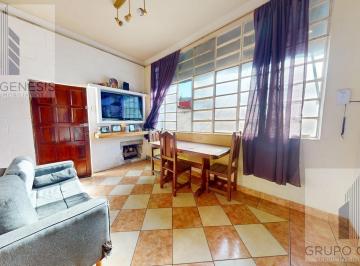 Casa · 120m² · 5 Ambientes · Venta de Casa en Pompeya con 2 PH Independientes