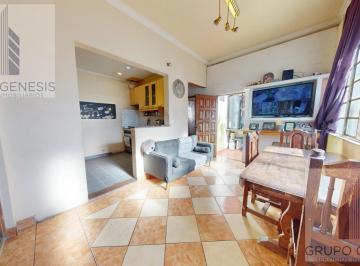 Casa · 120m² · 5 Ambientes · Venta de Casa en Pompeya con 2 PH Independientes