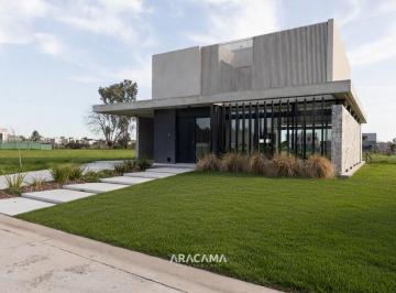 Casa · 174m² · 5 Ambientes · 2 Cocheras · Casa en Venta en El Barrio Privado Canning Chico - Canning