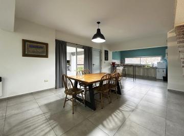 Casa · 117m² · 3 Ambientes · 1 Cochera · Venta/permuta - Casa de 1 Dormitorio, Galeria y Jardin con Pileta - Barrio de Las Piletas, Cañada de