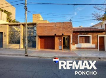 PH · 229m² · 6 Ambientes · 1 Cochera · Se Vende PH Céntrico en Ciudad de Catamarca