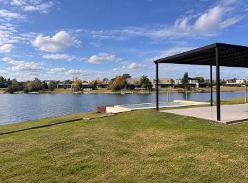Casa · 264m² · 4 Ambientes · 1 Cochera · Casa en Alquiler en San Sebastian, Escobar, G. B. a. Zona Norte a La Laguna Pileta