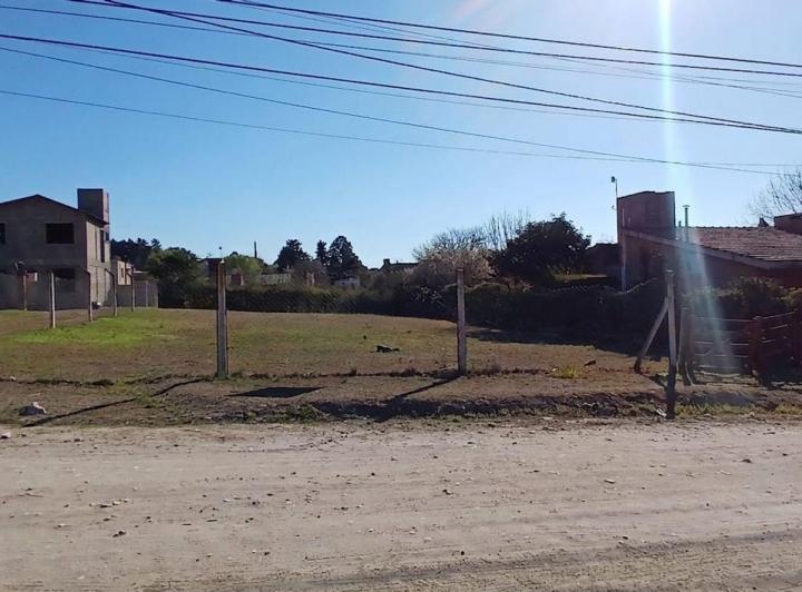 Terreno · 703m²