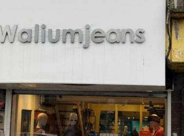 Local comercial de 2 ambientes, Quilmes · Excelente Local con Entre Piso,45 m. Alsina 260 Quilmes Centro