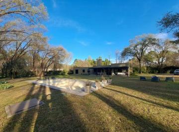 Casa de 6 ambientes, Villa Allende · Disfrutar de Increibles Dias de Naturaleza en Una Zona Q Te Contiene y La Prop Q Te Devuele Brillo!