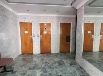 Departamento de 6 ambientes, Flores · Departamento de 120 m² en El Barrio de Flores, Apto Profesional.