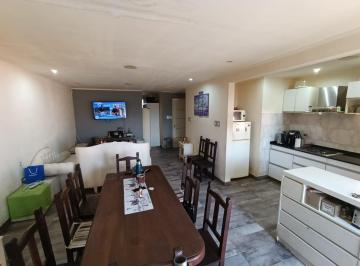 Casa · 65m² · 3 Ambientes · 1 Cochera · Casa en Barrio Los Lapachos