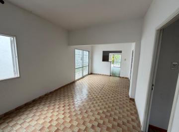 Casa · 83m² · 2 Ambientes · 1 Cochera · Casa en Venta Los Hornos