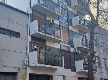 Departamento · 39m² · 2 Ambientes · 2 Amb Ampl - Balcón C - Frente Algunos Muebles Lumin Muy Bueno