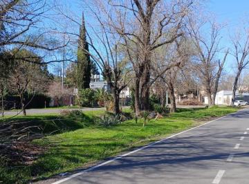 Terreno · 252m² · Terreno en de Vicenzo Grande Excelente Ubicación en Venta