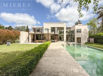 Casa · 583m² · 8 Ambientes · 2 Cocheras · Casa en Alquiler Temporario en Highland Park