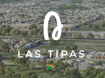 Terreno · 404m² · Lote Frente a Plaza | Fondo Norte - Las Tipas