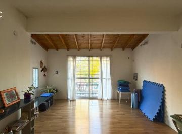 PH · 268m² · 4 Ambientes · 1 Cochera · PH a Refaccionar Mucho Potencial Villa Maipu, General San Martin