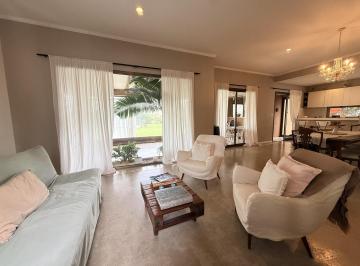 Casa · 180m² · 4 Ambientes · 6 Cocheras · Casa en Venta y Alquiler Anual en El Canton Islas de 4 Ambientes Disponible Desde Diciembre 2026