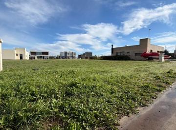 Terreno · 678m² · Lote en Venta Barrio Cerrado La Alameda (Financiación)