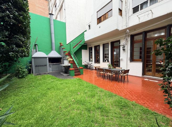 Casa · 212m² · 5 Ambientes · 1 Cochera