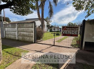 Casa · 70m² · 3 Ambientes · 1 Cochera · Venta de Casa en La Reja