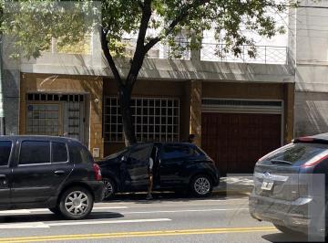Casa · 325m² · 5 Ambientes · 1 Cochera · Casa en Almagro - Caballito a Refaccionar Ideal Desarrollo Inmobiliario. Sobre Av de La Plata
