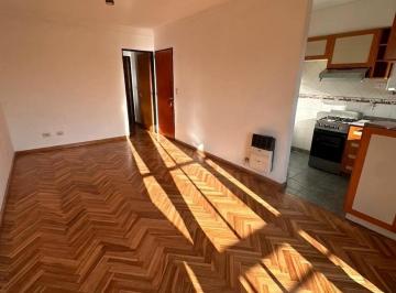Departamento · 40m² · 2 Ambientes · Sarmiento 3015 - Una Habitacion - España y Hosp.
