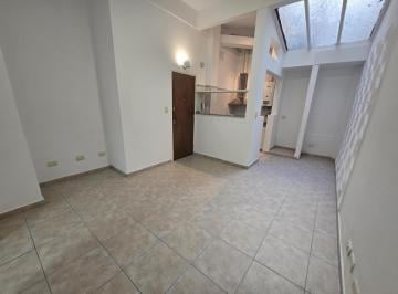 Departamento · 33m² · 2 Ambientes · Venta Amplio Departamento en Pb con Patio, Colegiales. E - Furio.